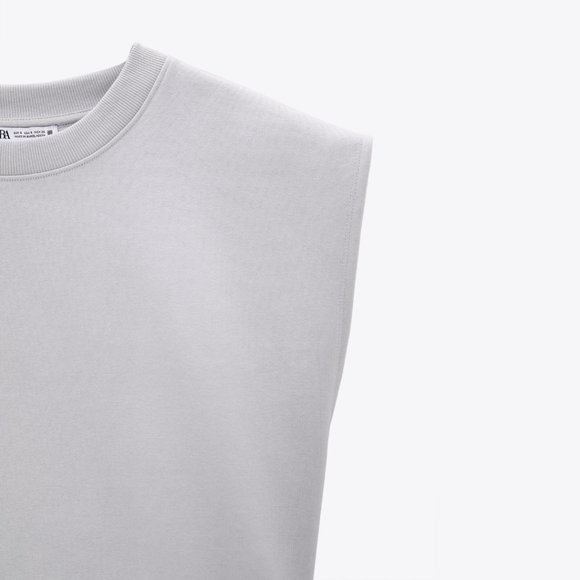 ZARA OVERSIZED CUT OUT SWEATSHIRT - Picture 3 of 5